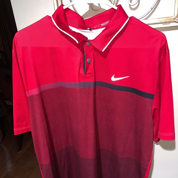 tiger woods red nike polo